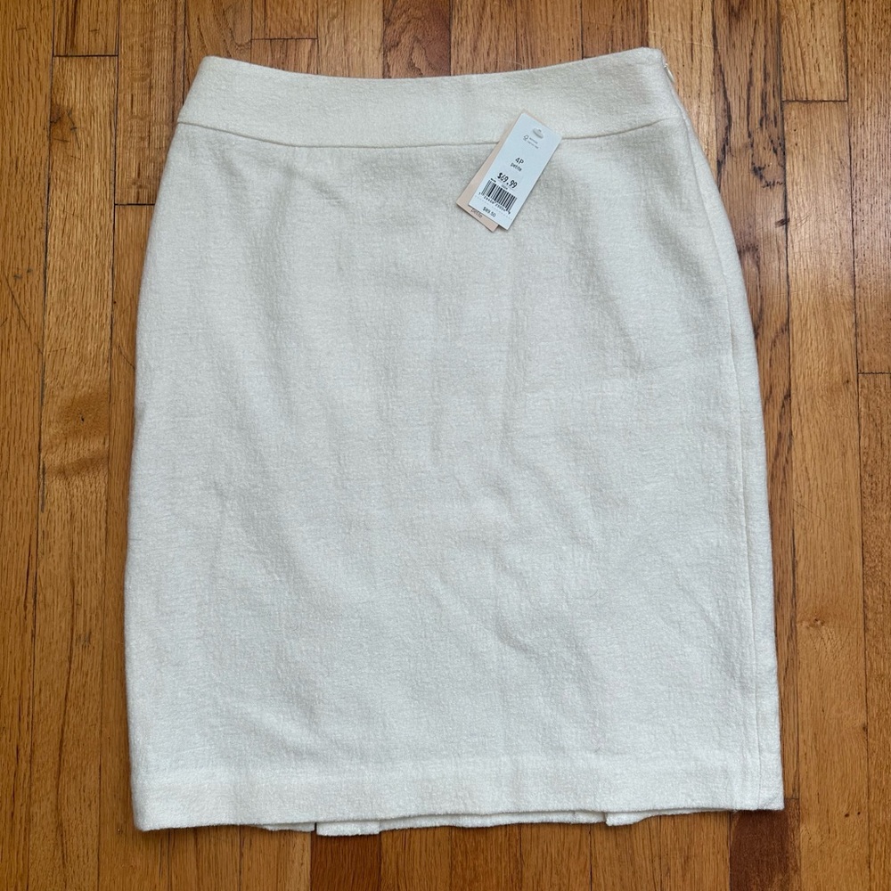 Banana Republic Cream Boucle Pencil Skirt - Picture 7 of 7
